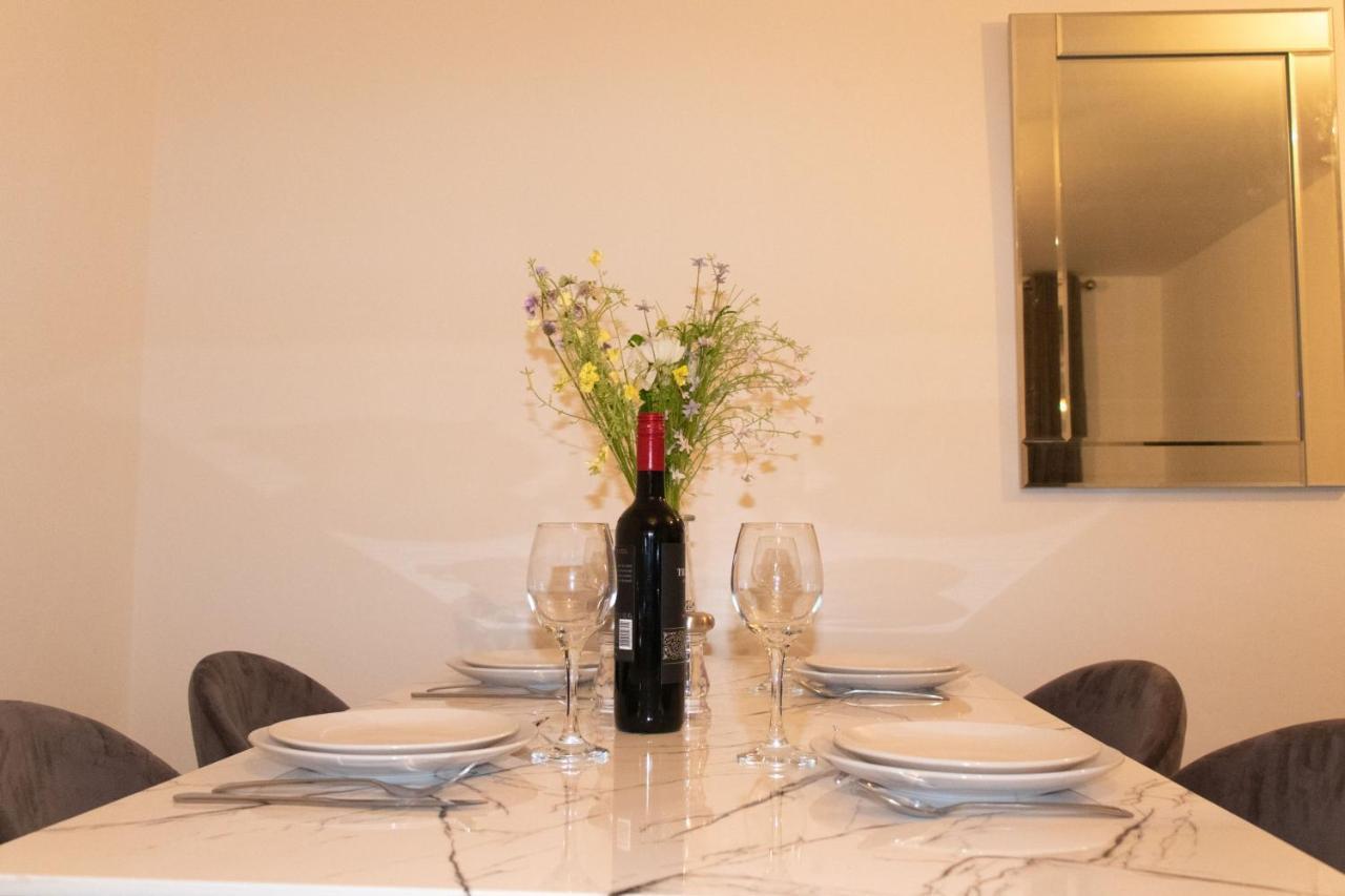 Livestay-Modern Apartment Minutes Away From Heathrow سلوف المظهر الخارجي الصورة